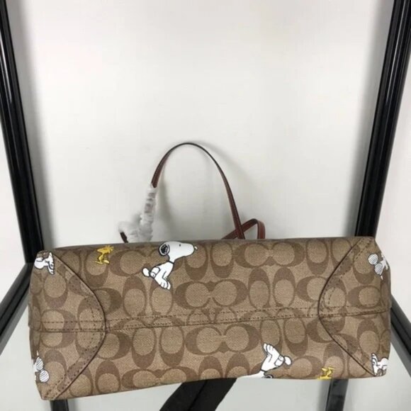 NWT Coach Snoopy Woodstock City Tote - Picture 8 of 9